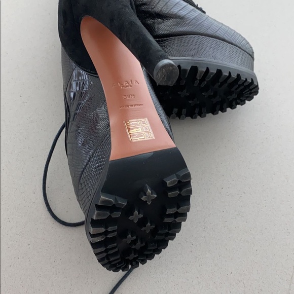 Alaia Black leather / suede boots - Picture 4 of 4